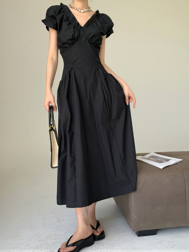 荷葉邊V領收腰泡袖連衣裙