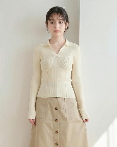 翻領V口坑條修身針織衫