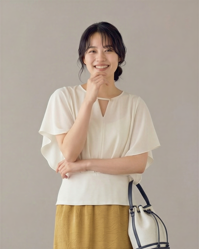 鎖扣V領蝙蝠袖收腰雪紡上衣