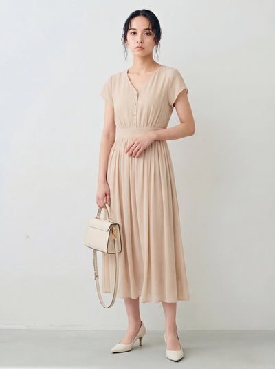 V領排釦收腰大裙擺雪紡洋裝-淺米色-2XL