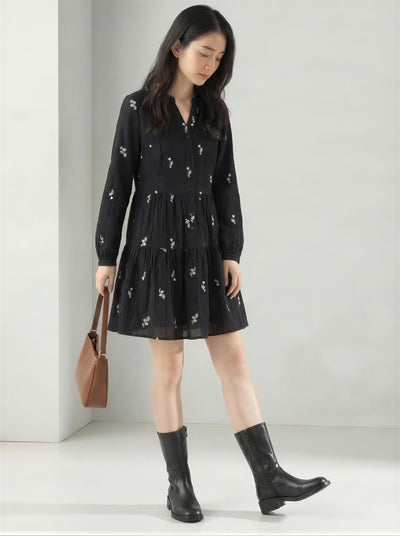 碎花V領蛋糕裙擺長袖洋裝