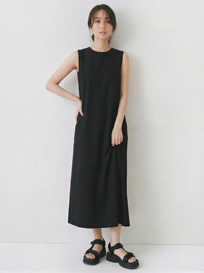 圓領極簡大口袋無袖直筒洋裝-黑色-L