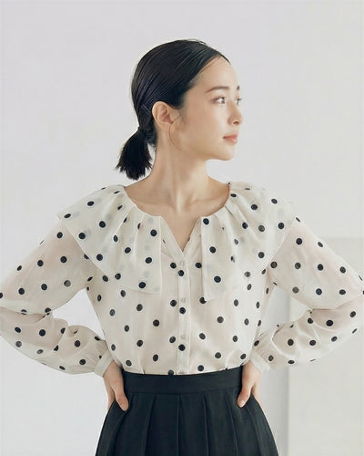 淺米色波點泡泡袖蝴蝶結長袖襯衫