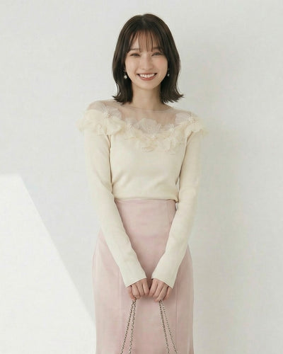 花瓣立體網紗拼接 修身細坑條長袖T恤-杏色-均碼