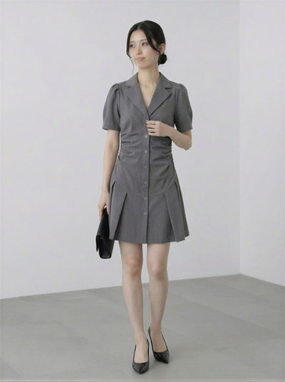 翻領單排扣收腰百褶西裝洋裝