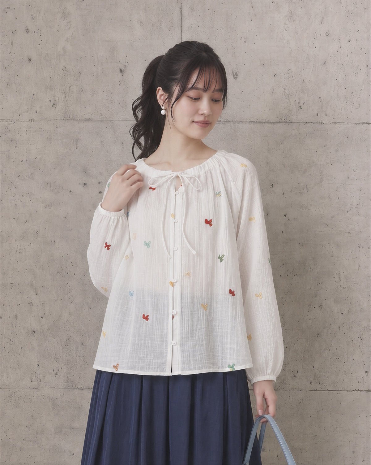 S-XL 白色荷葉邊 | 綁帶刺繡襯衫