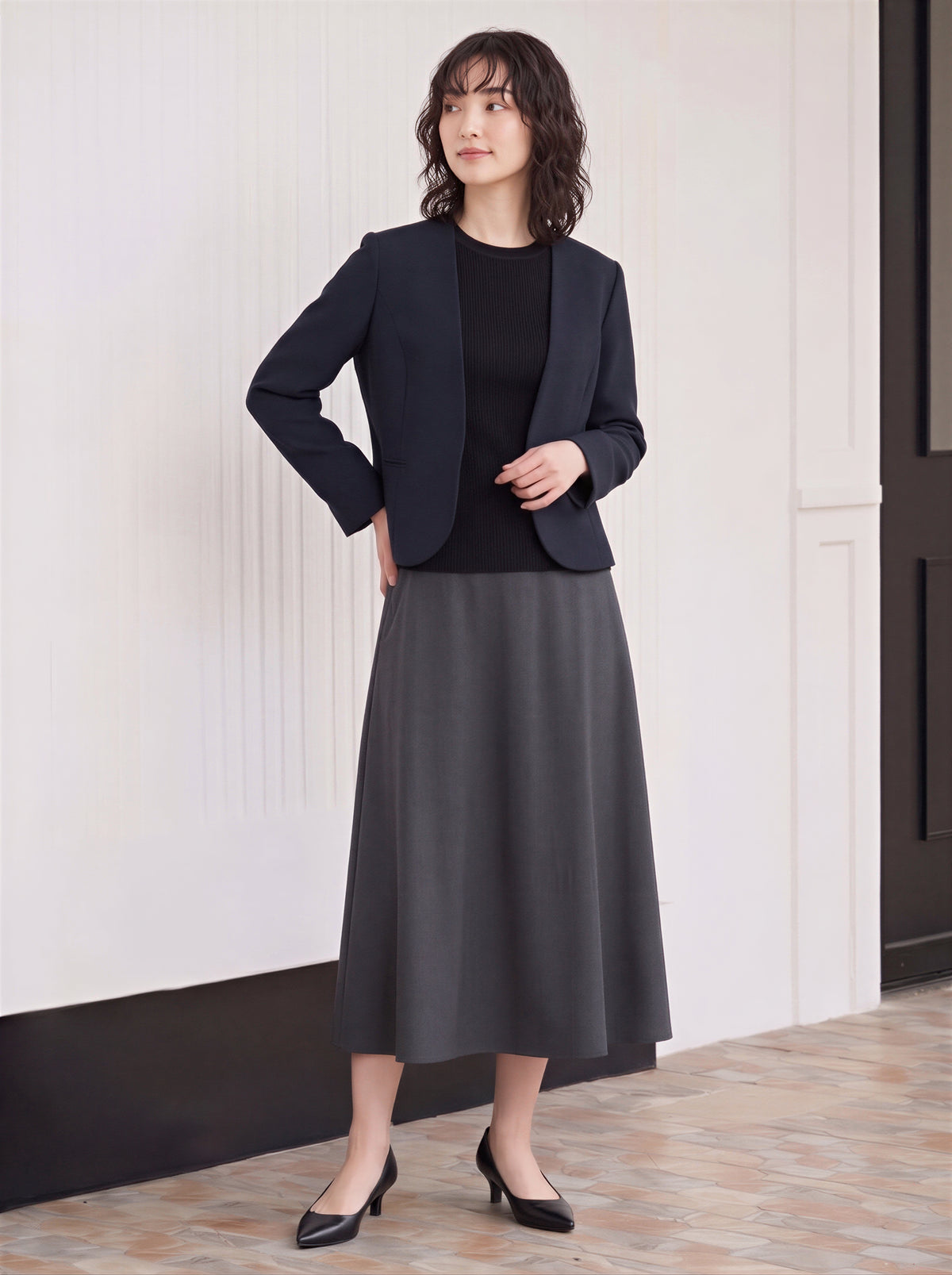 「秋季新品 」「兩色」S-2XL 品質圓領短版收腰西裝外套