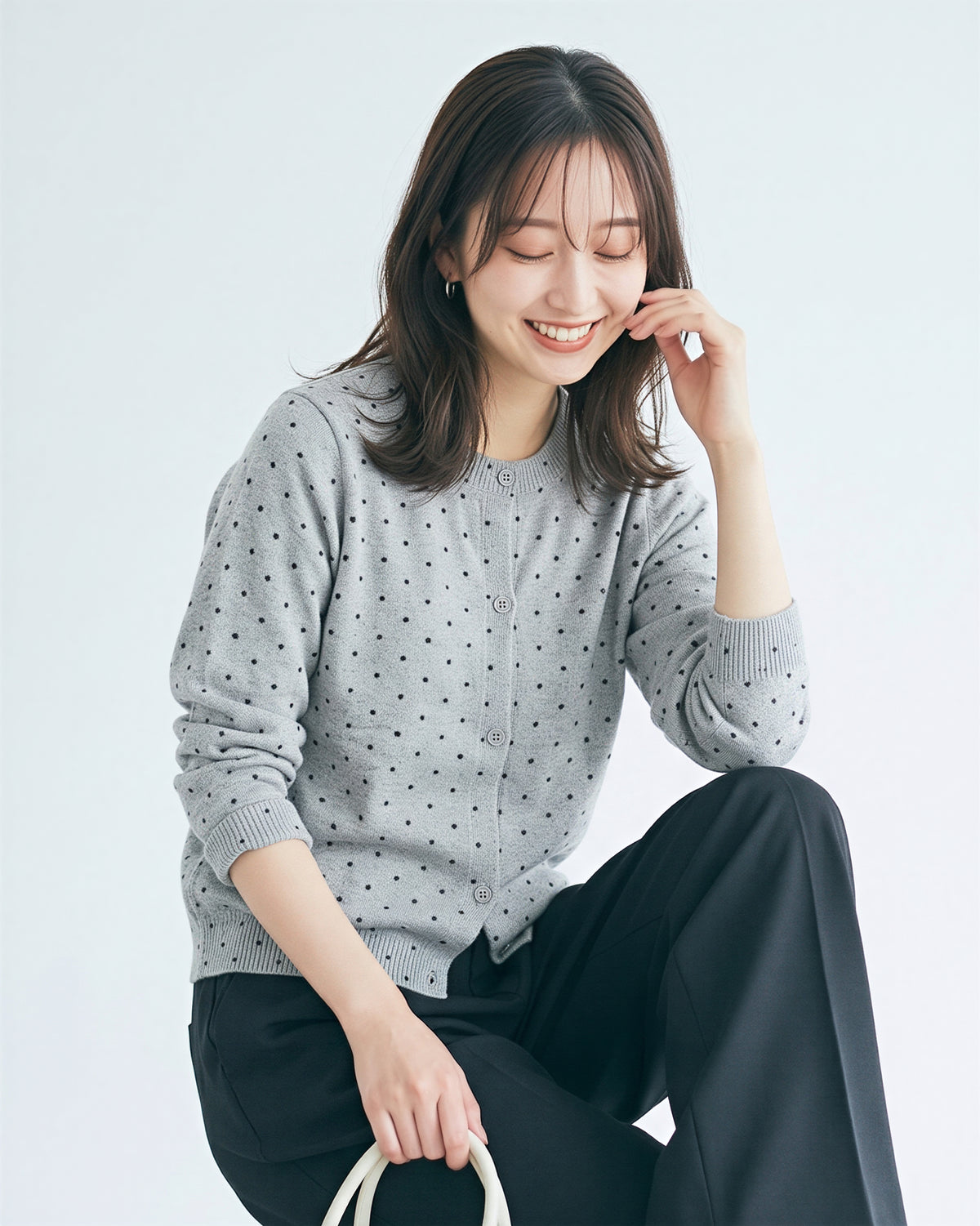 「秋季新品 」波點提花 | 短版修身針織開襟衫