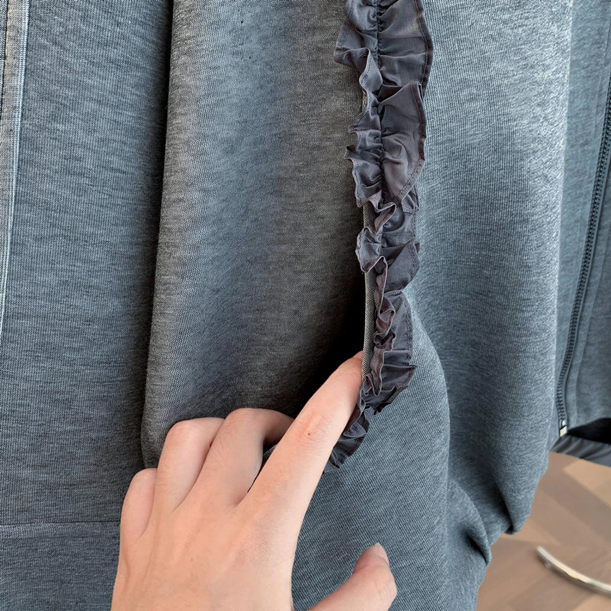 「兩色」「秋季新品 」 M-2XL 荷葉邊寬鬆短版夾克