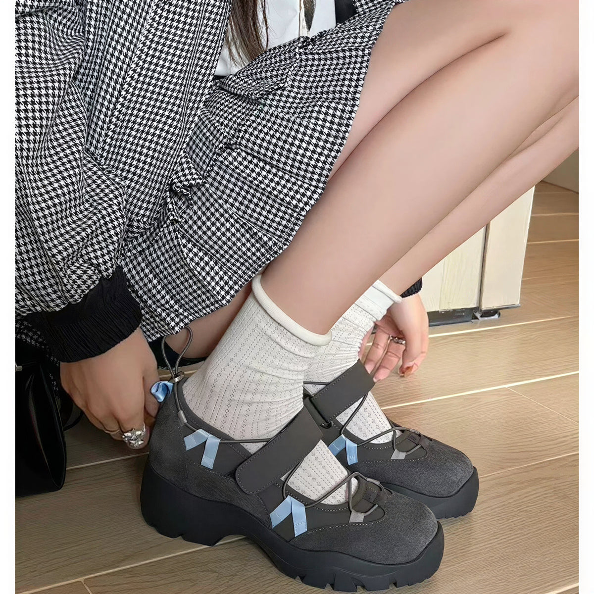 撞色拼接 7cm厚底增高 魔鬼氈厚底運動休閒單鞋