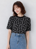 日系刺繡碎花，寬鬆短袖設計感百搭上衣