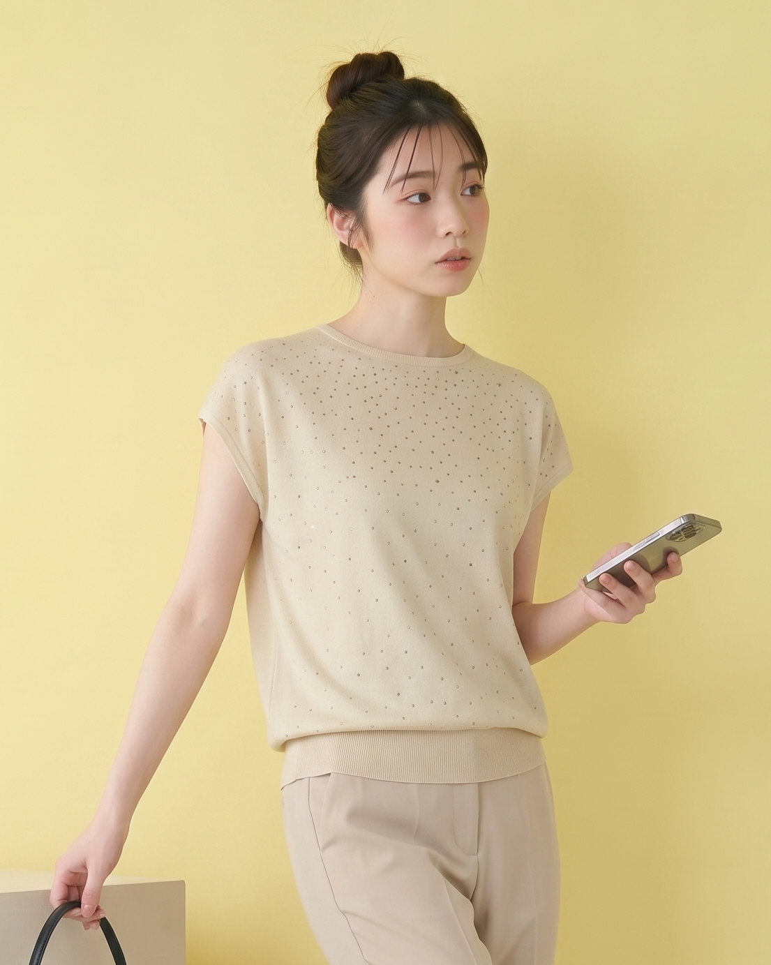 小圓領閃點提花蝙蝠袖針織短袖T恤