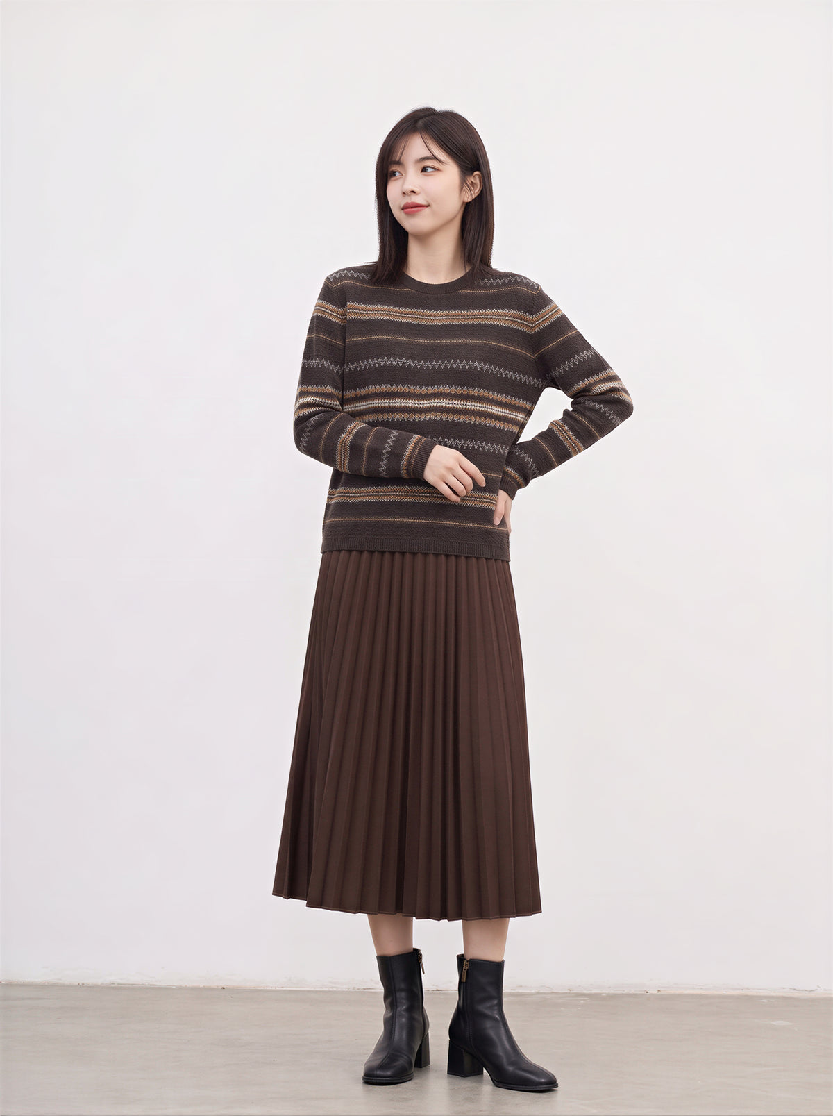 「秋季新品 」「兩色」提花條紋圓領針織衫