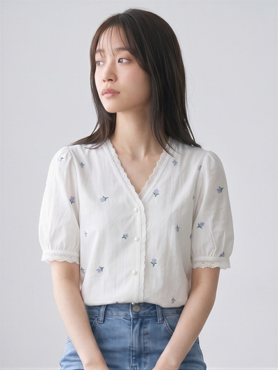V領蕾絲滾邊刺繡泡泡袖短袖襯衫