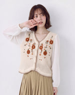 「秋季新品 」花朵刺繡波浪下擺針織衫
