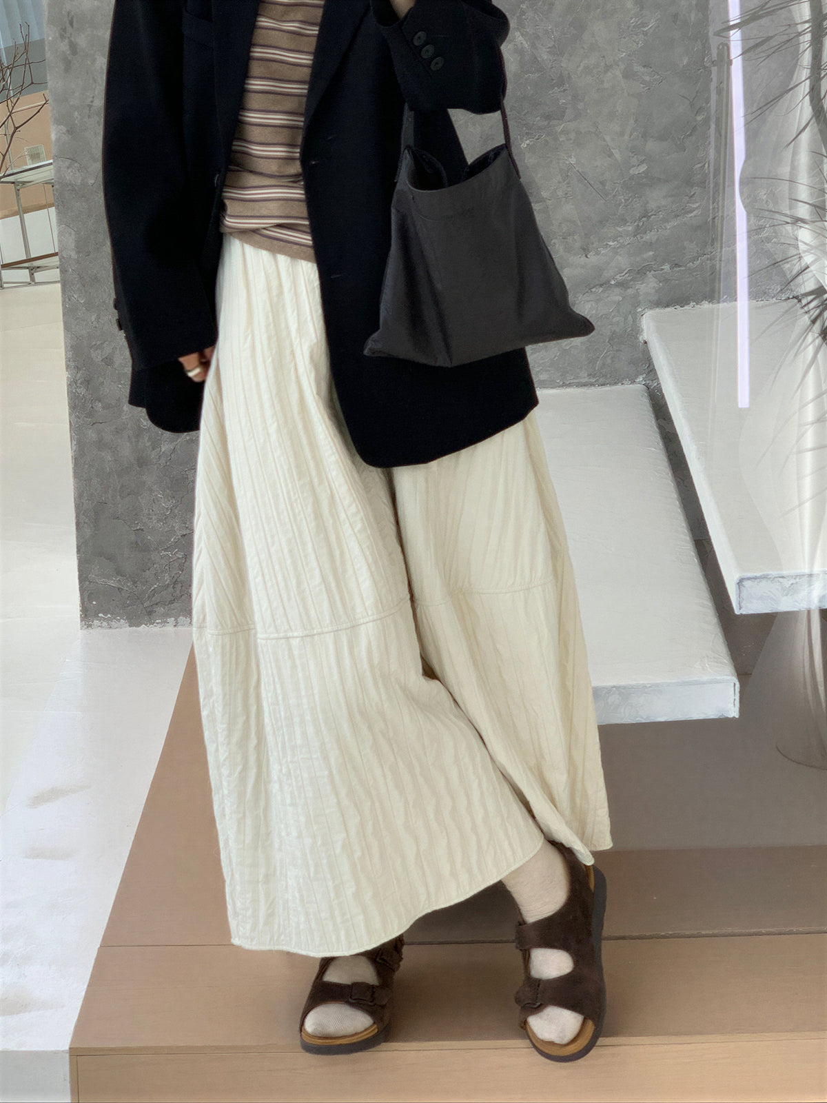 「兩色」「秋季新品 」M-XL 抓皺蓬感高腰半身裙