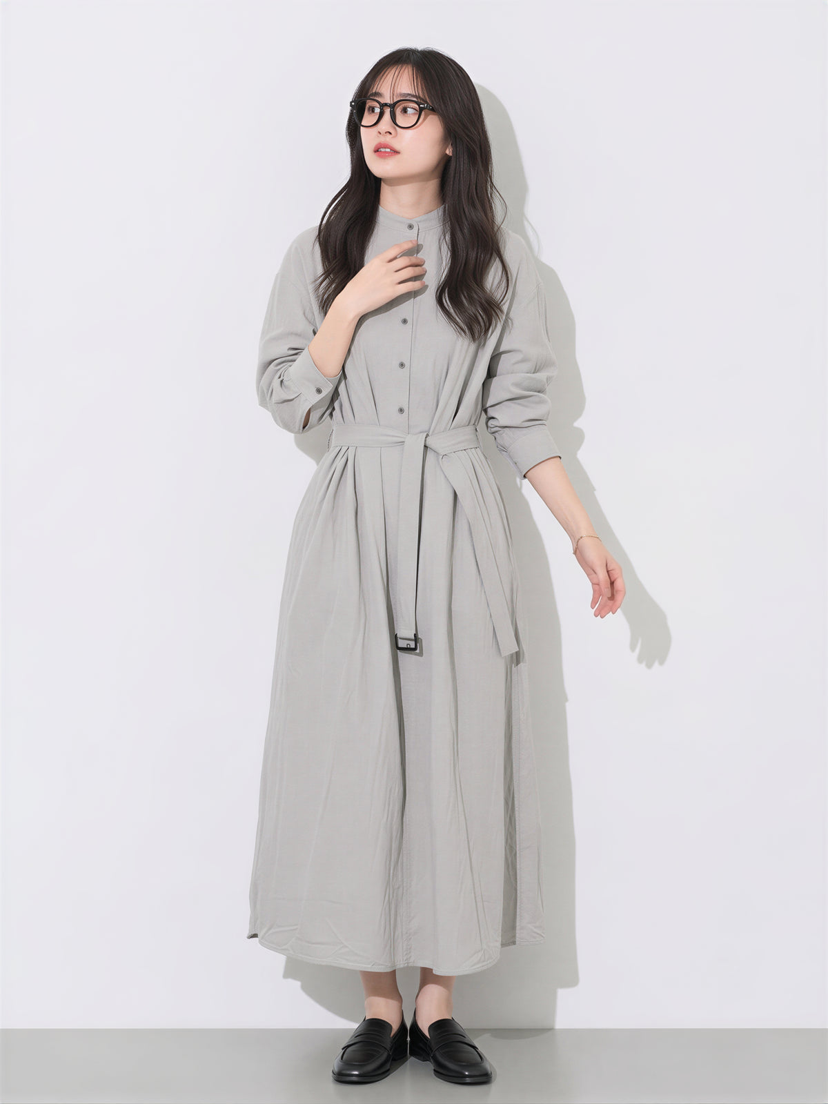 「秋季新品 」M-L 立領綁帶寬鬆襯衫洋裝