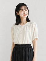 圓領壓摺刺繡感襯衫