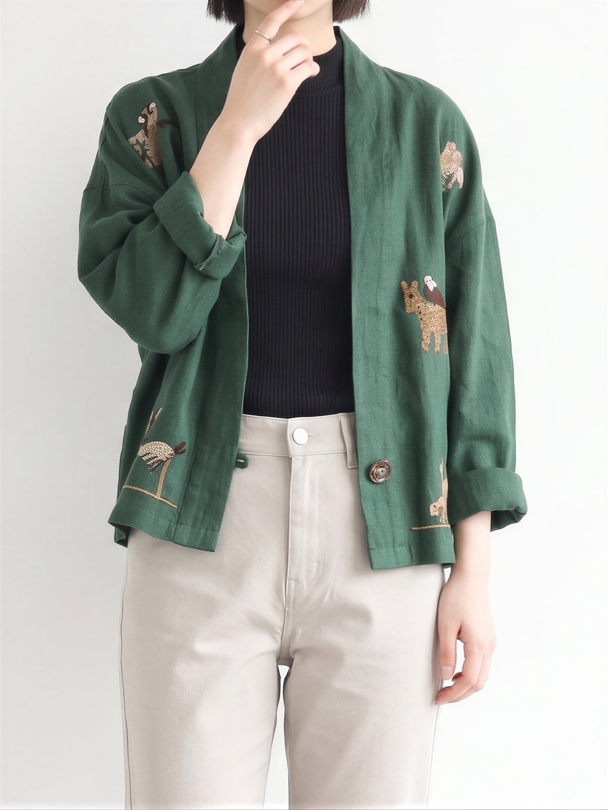 「兩色」「秋季新品 」M-3XL 寬鬆落肩印花短外套