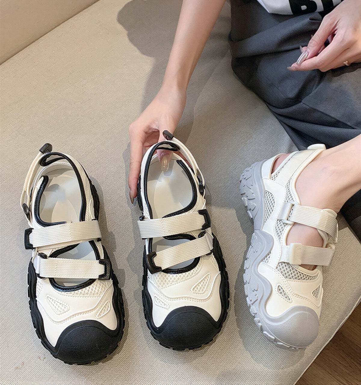 女款雙繫帶拼接網面厚底包頭涼鞋