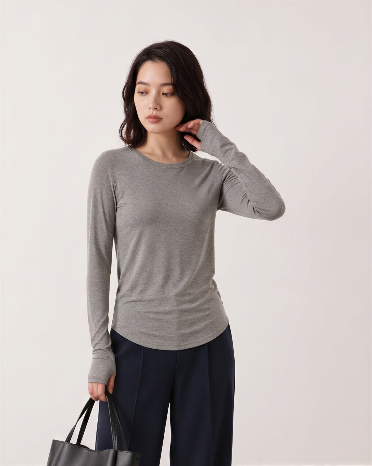 「秋季新品 」「兩色」S-2XL 圓領莫代爾修身打底長袖T恤