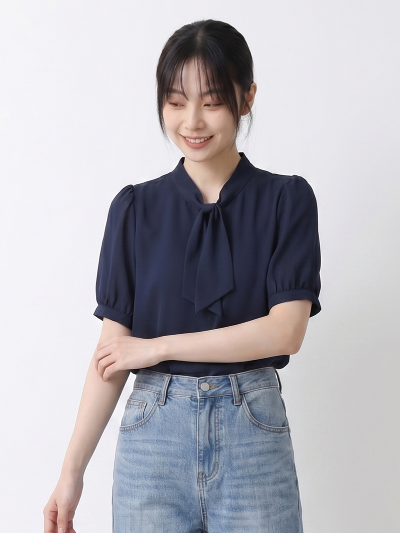 繫帶領泡泡袖襯衫