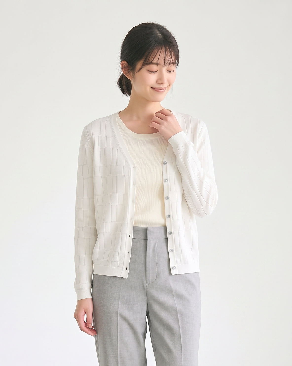 「秋季新品 」「多色」竹節肌理 紗線質地柔軟細膩 V領針織開襟衫