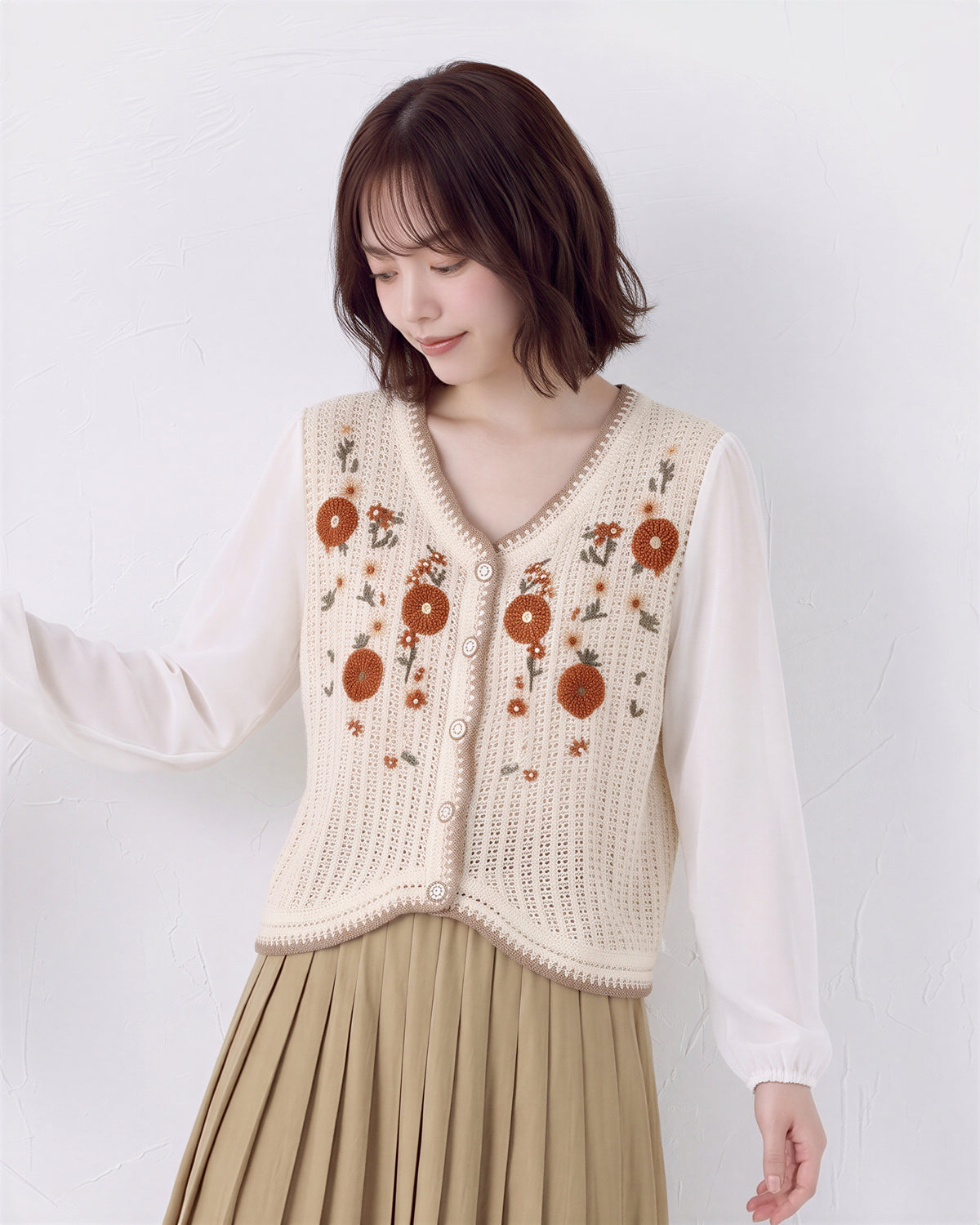 「秋季新品 」花朵刺繡波浪下擺針織衫