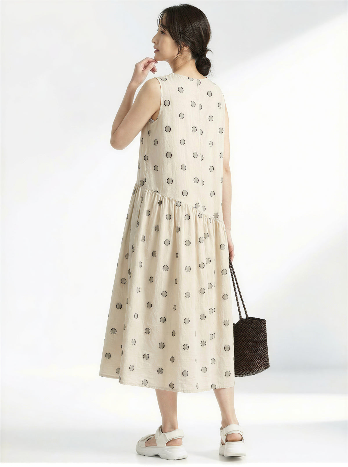 圓點印花落腰拼接無袖A字中長連身裙