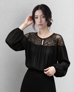 「兩色」「秋季新品 」S-2XL 釘珠刺繡壓褶襯衫