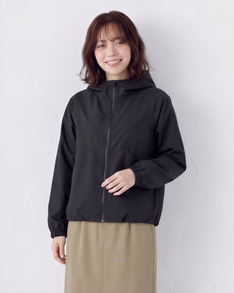「秋季新品 」M-2XL 黑色短版拼接線條拉鍊連帽夾克