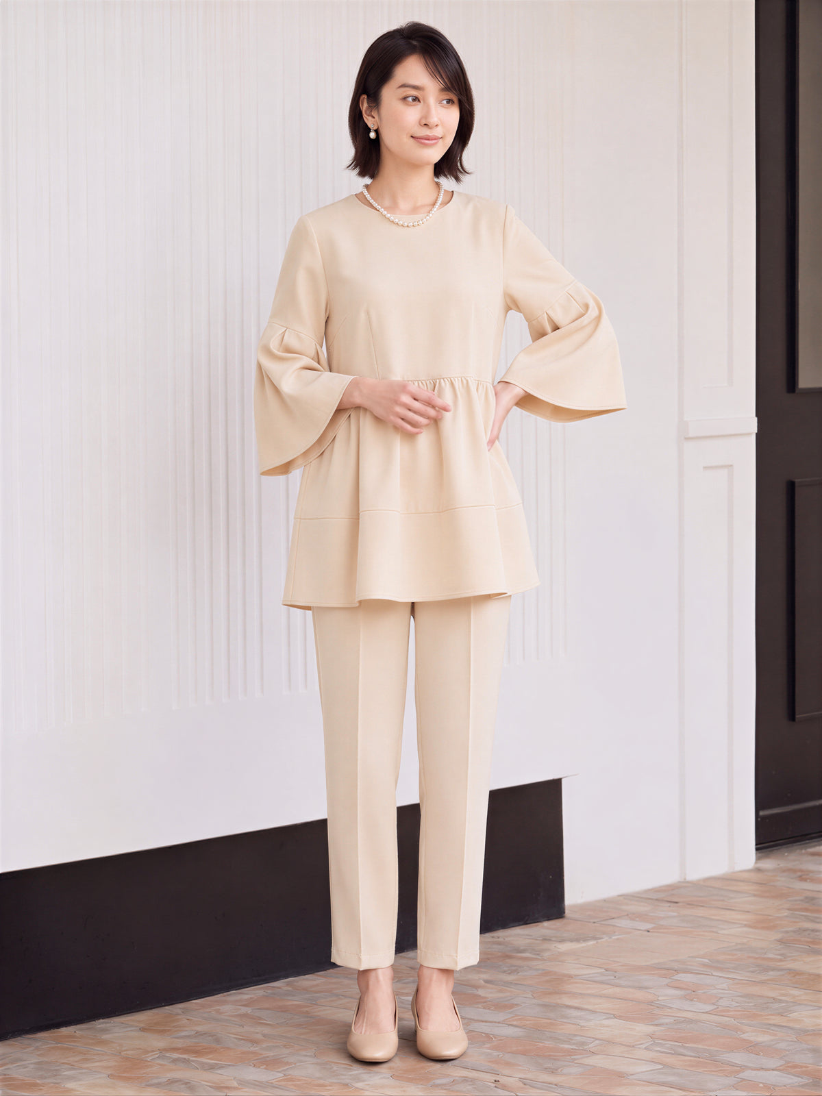 「秋季新品 」「兩色」S-2XL 品質兩件式 喇叭袖高腰剪接氣質 上衣+褲子