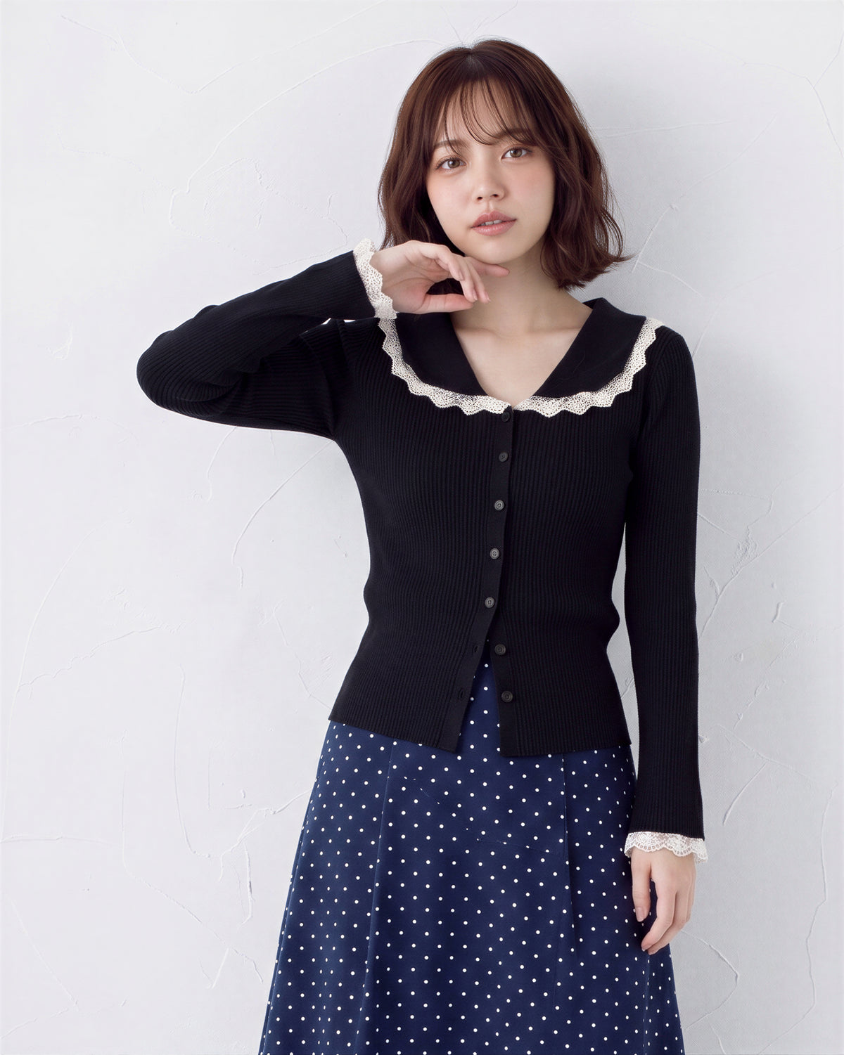 「秋季新品 」「3色」蕾絲拼接大翻領修身針織衫