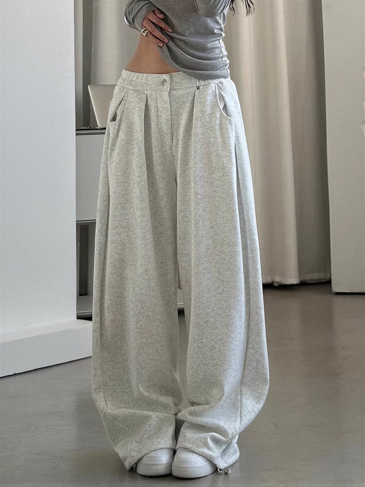 「兩色」「秋季新品 」 S-XL 低腰打褶寬管運動褲