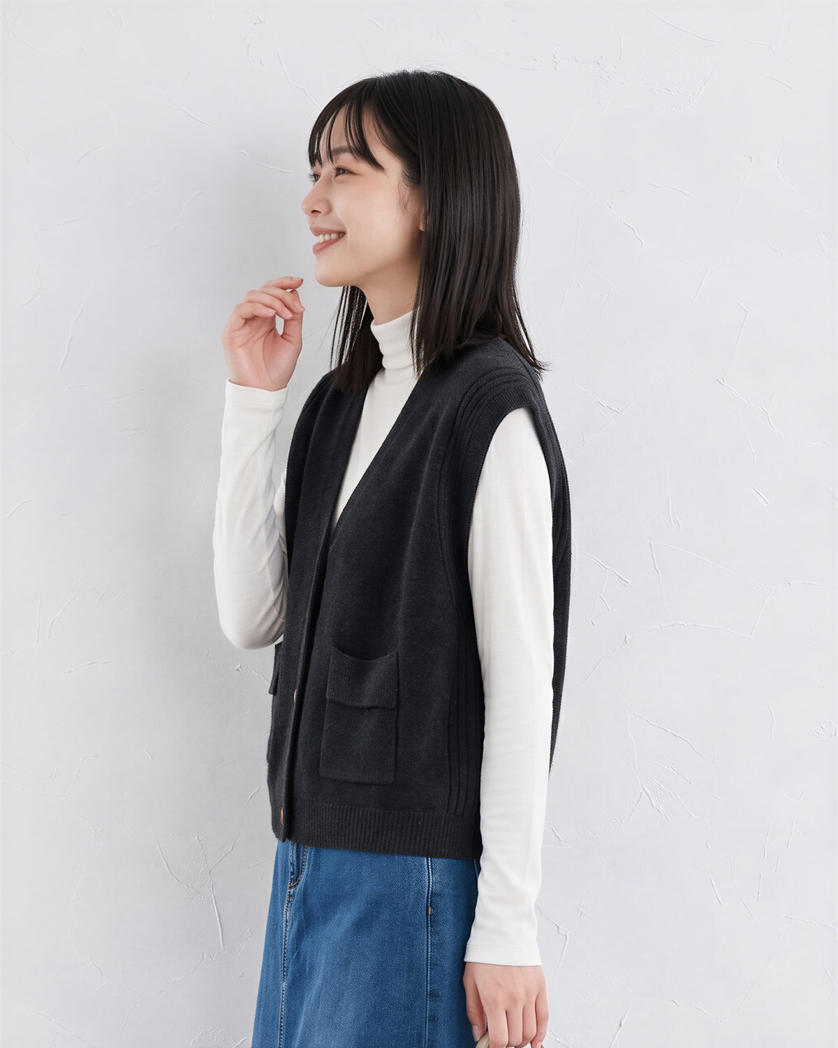 「秋季新品 」V領排釦寬肩針織背心
