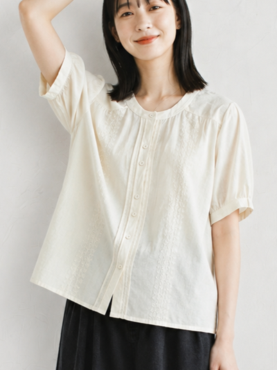 圓領壓摺刺繡感襯衫