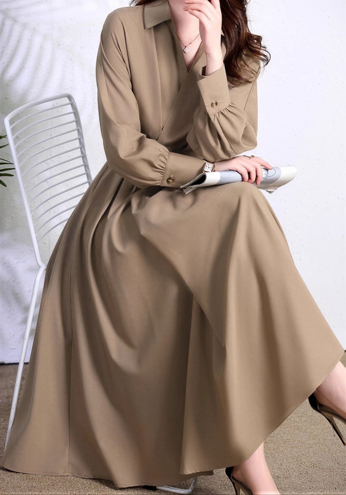 「秋季新品 」「兩色」S-XL 收腰褶襉翻領襯衫洋裝