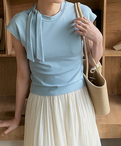 斜肩飄帶設計 修身短袖T恤