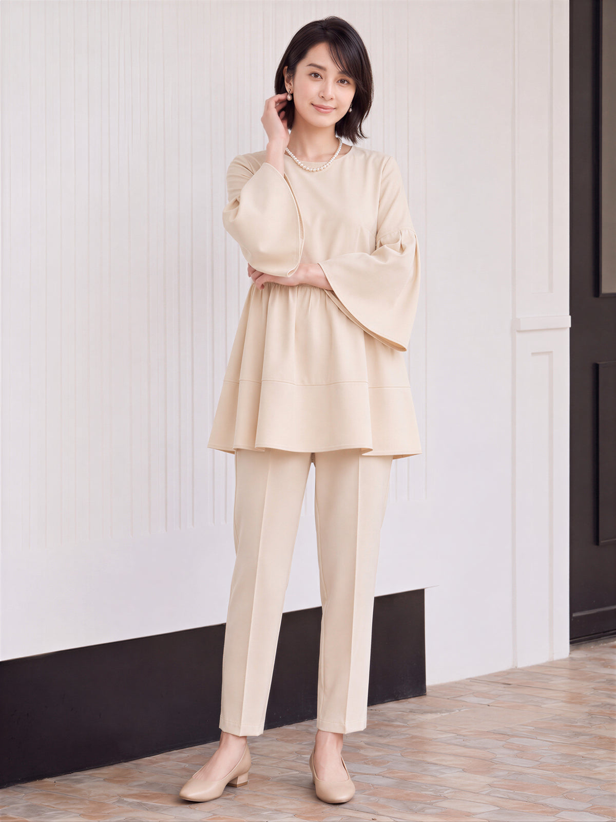 「秋季新品 」「兩色」S-2XL 品質兩件式 喇叭袖高腰剪接氣質 上衣+褲子