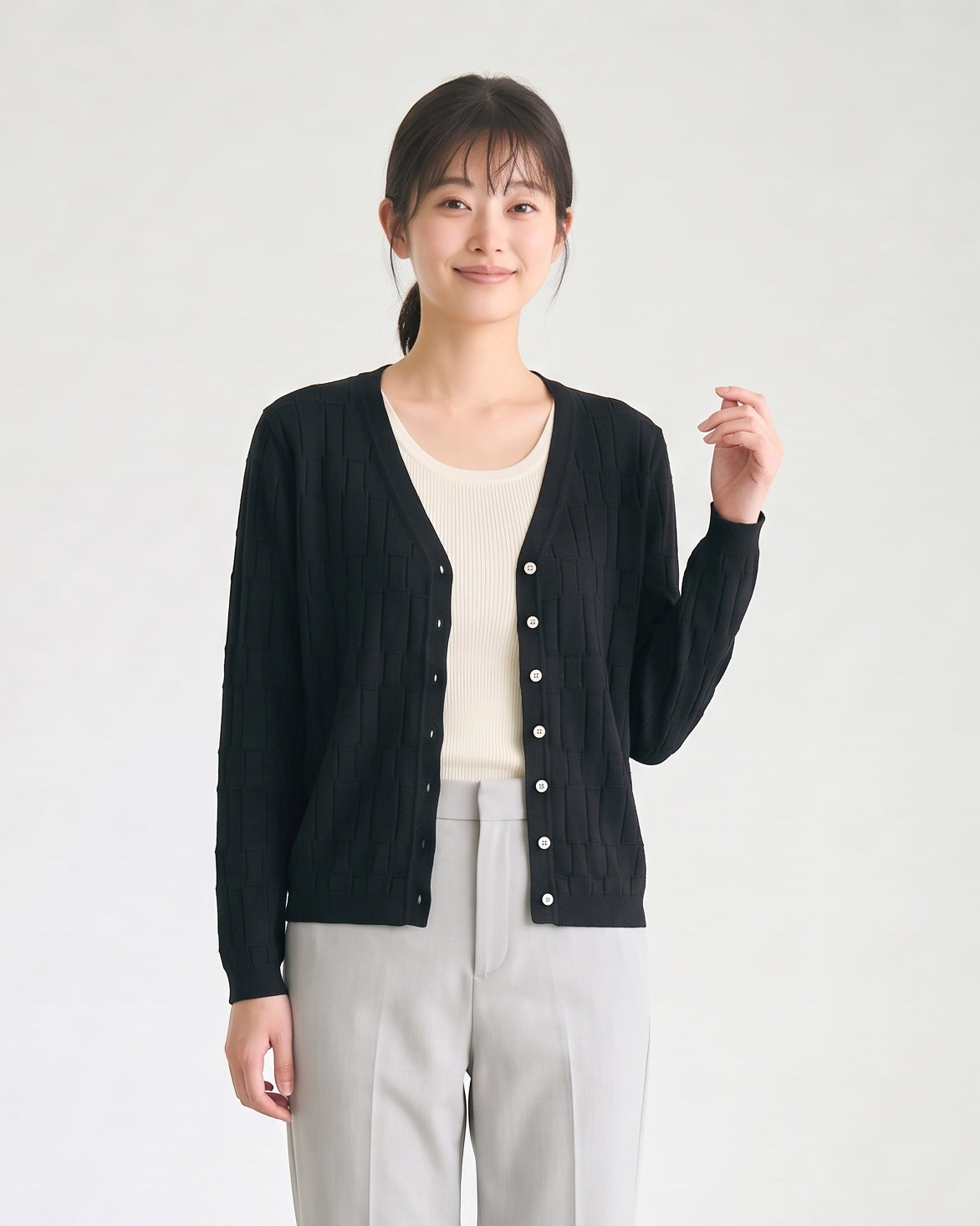 「秋季新品 」「多色」竹節肌理 紗線質地柔軟細膩 V領針織開襟衫