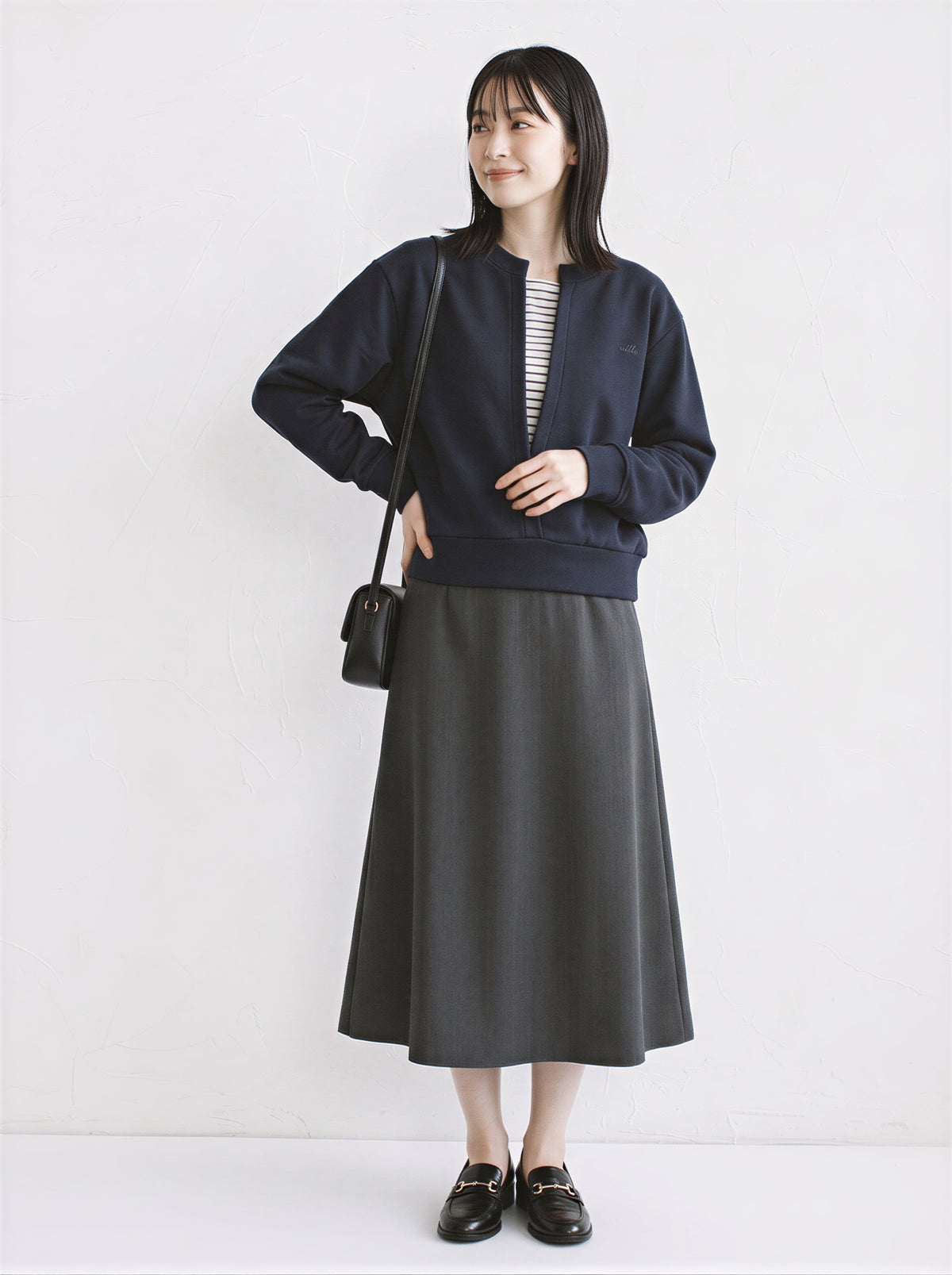 「秋季新品 」S-L 深藍色 深V層次條紋假兩件衛衣