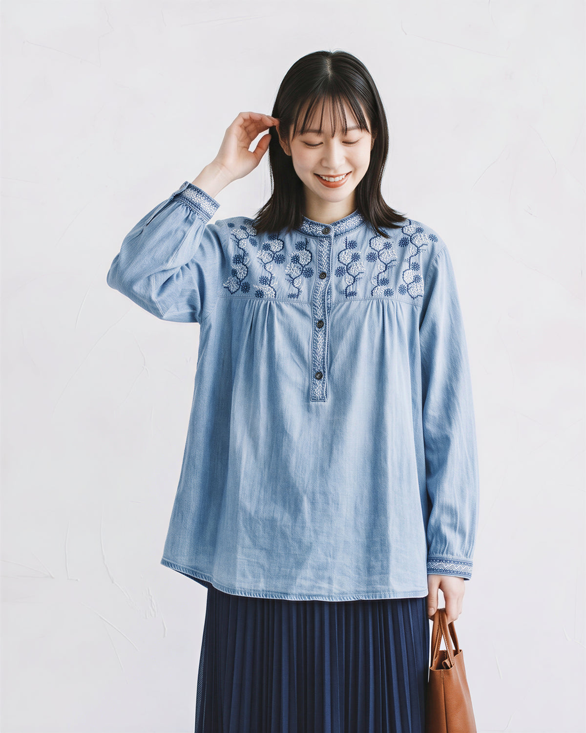 「秋季新品 」 M-2XL 刺繡立領寬鬆襯衫