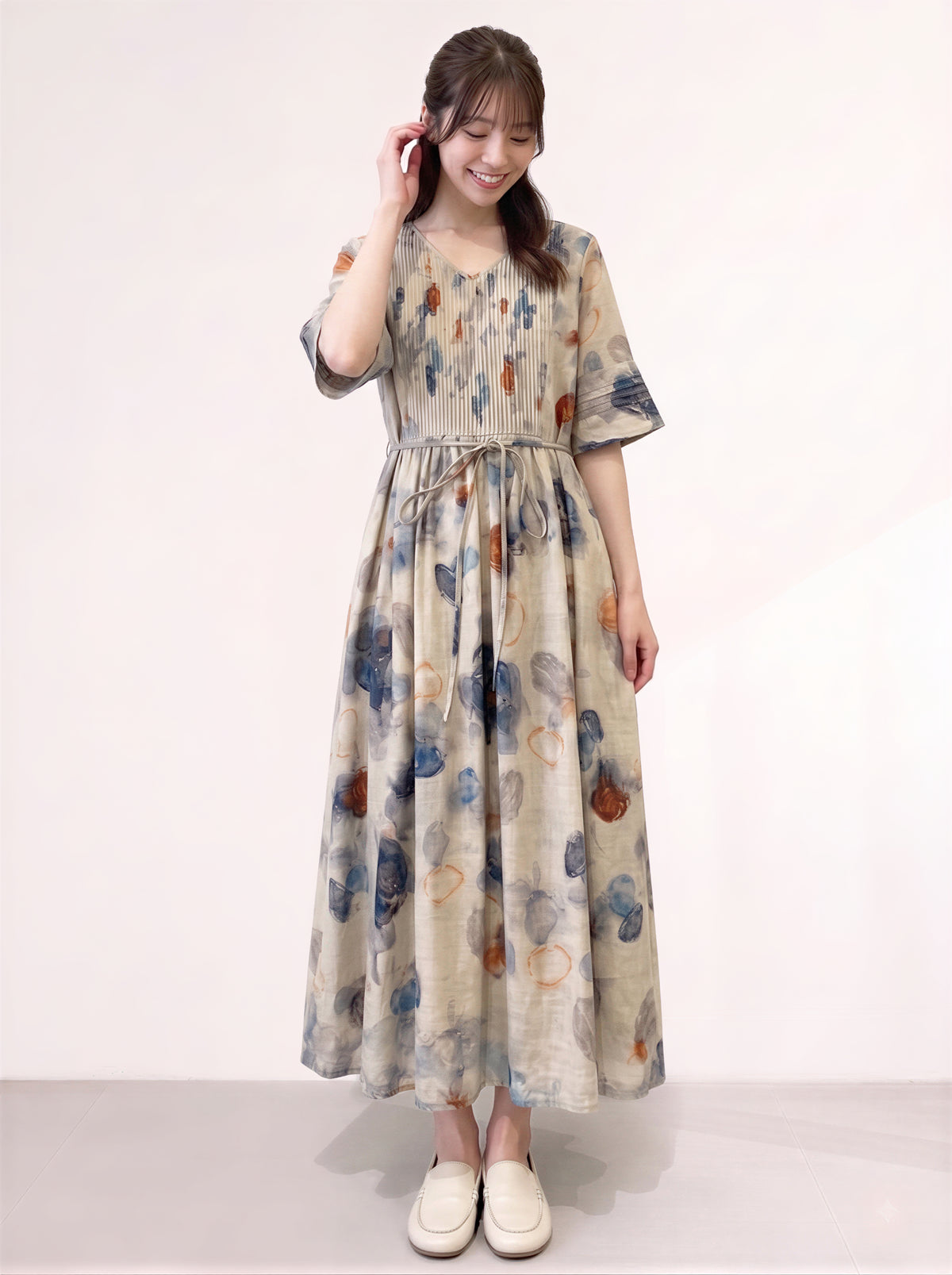 M-2XL 淺米色V領綁帶印花長洋裝
