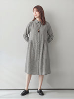 「秋季新品 」「兩色」M-2XL 寬鬆A字擺立體剪裁襯衫洋裝