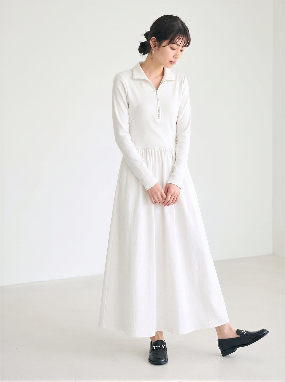 「秋季新品 」「兩色」S-XL 收腰拉鍊大擺Polo領洋裝