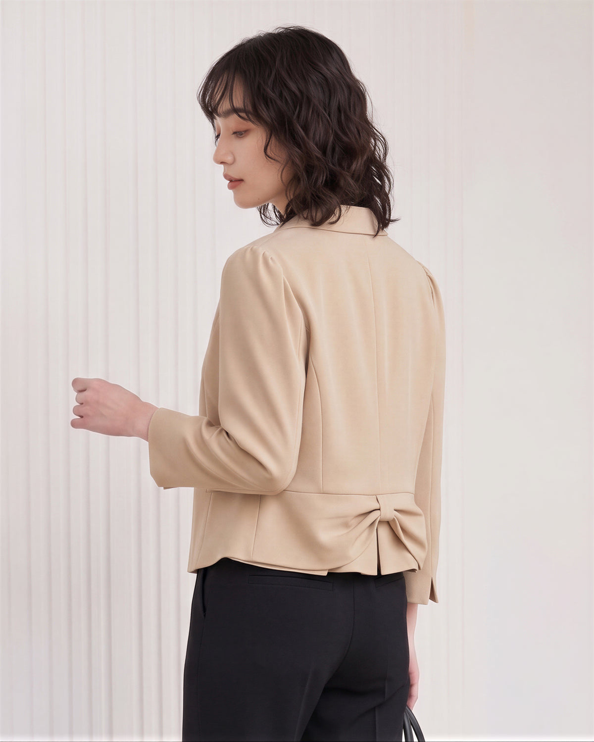 「秋季新品 」「兩色」S-2XL 品質短版開襟七分袖西裝外套