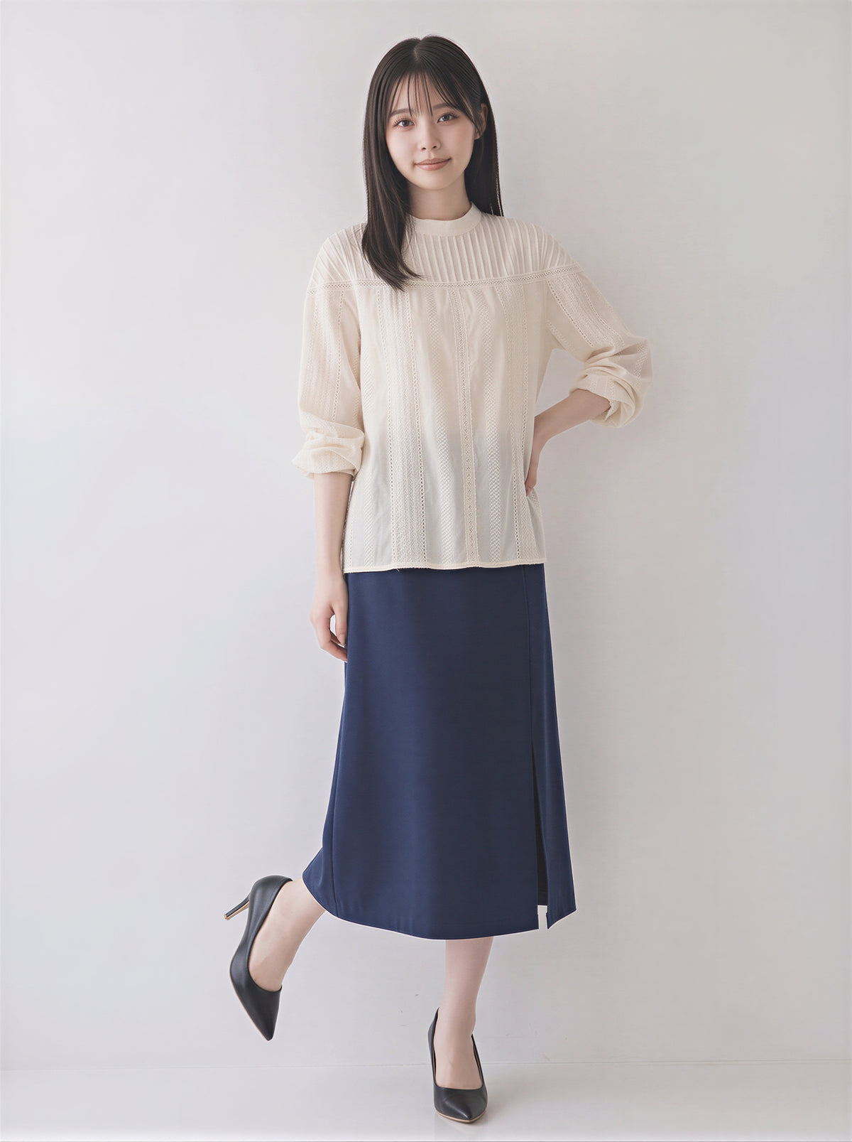 「秋季新品 」「兩色」M-2XL 立體壓褶蕾絲拼接燈籠袖襯衫