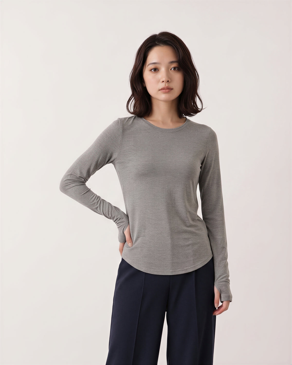 「秋季新品 」「兩色」S-2XL 圓領莫代爾修身打底長袖T恤