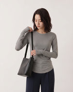 「秋季新品 」「兩色」S-2XL 圓領莫代爾修身打底長袖T恤