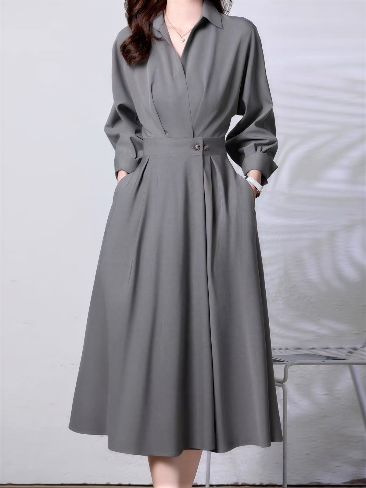 「秋季新品 」「兩色」S-XL 收腰褶襉翻領襯衫洋裝